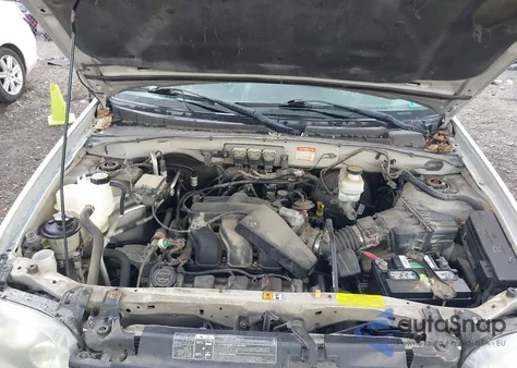 2005 Ford Escape Limited z USA, uszkodzony, nr VIN 1FMCU94195KB15941